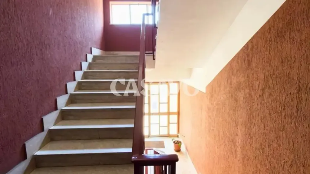 Pièces - Apartment with Balcony in Messina