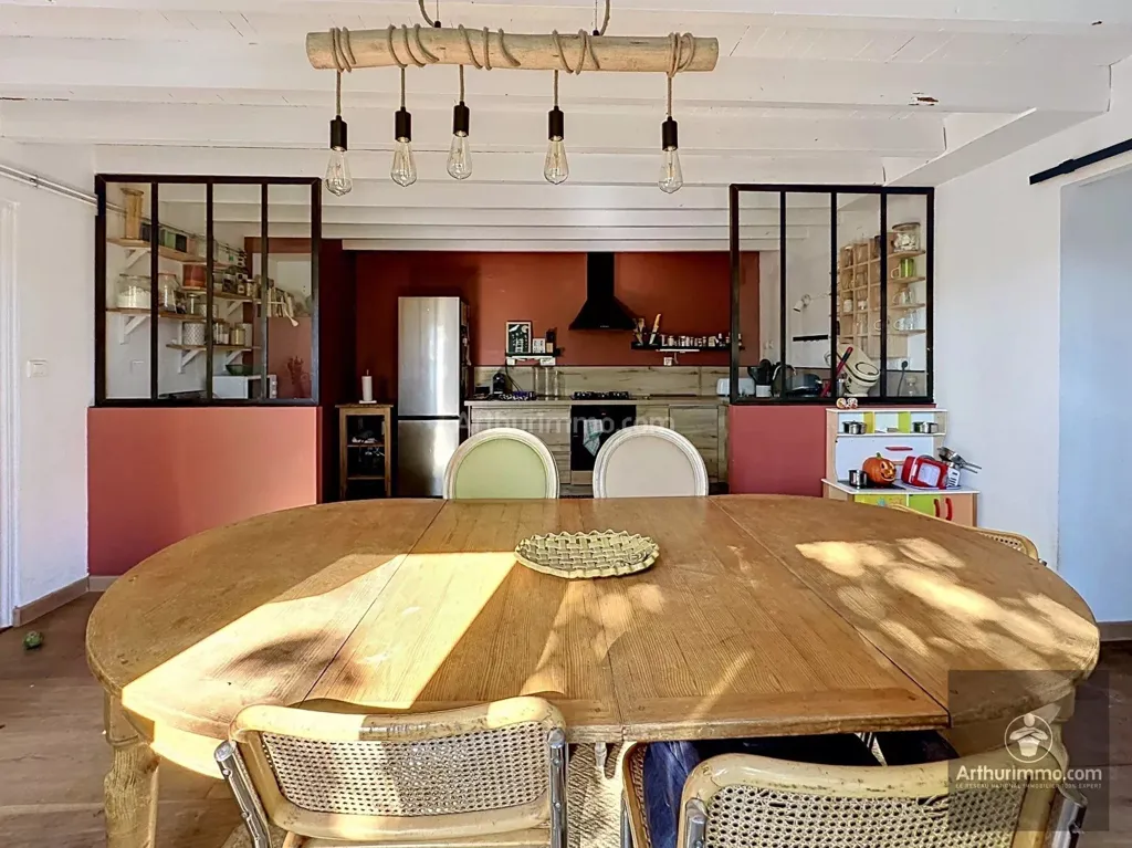 Salle à manger - Maison en Pierre avec Piscine à Saint-Jean-Saint-Maurice