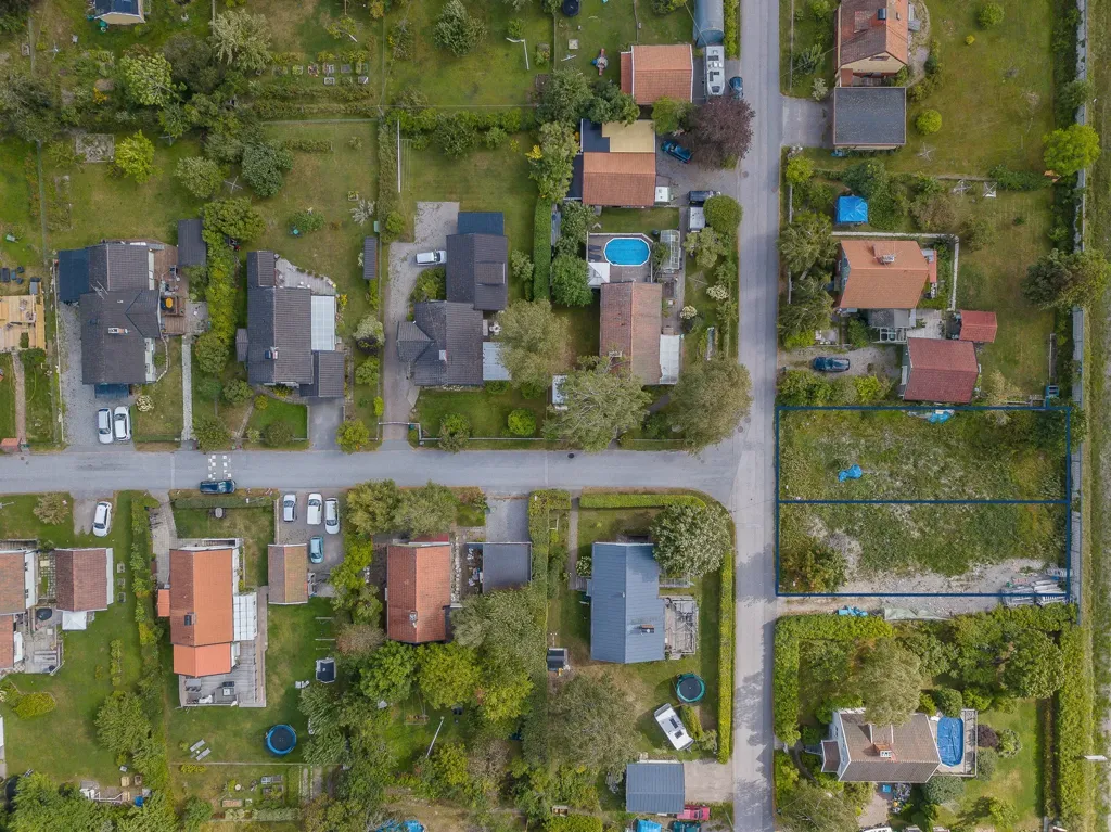 Õhuvaade - Plot with Building Potential in Stockholm