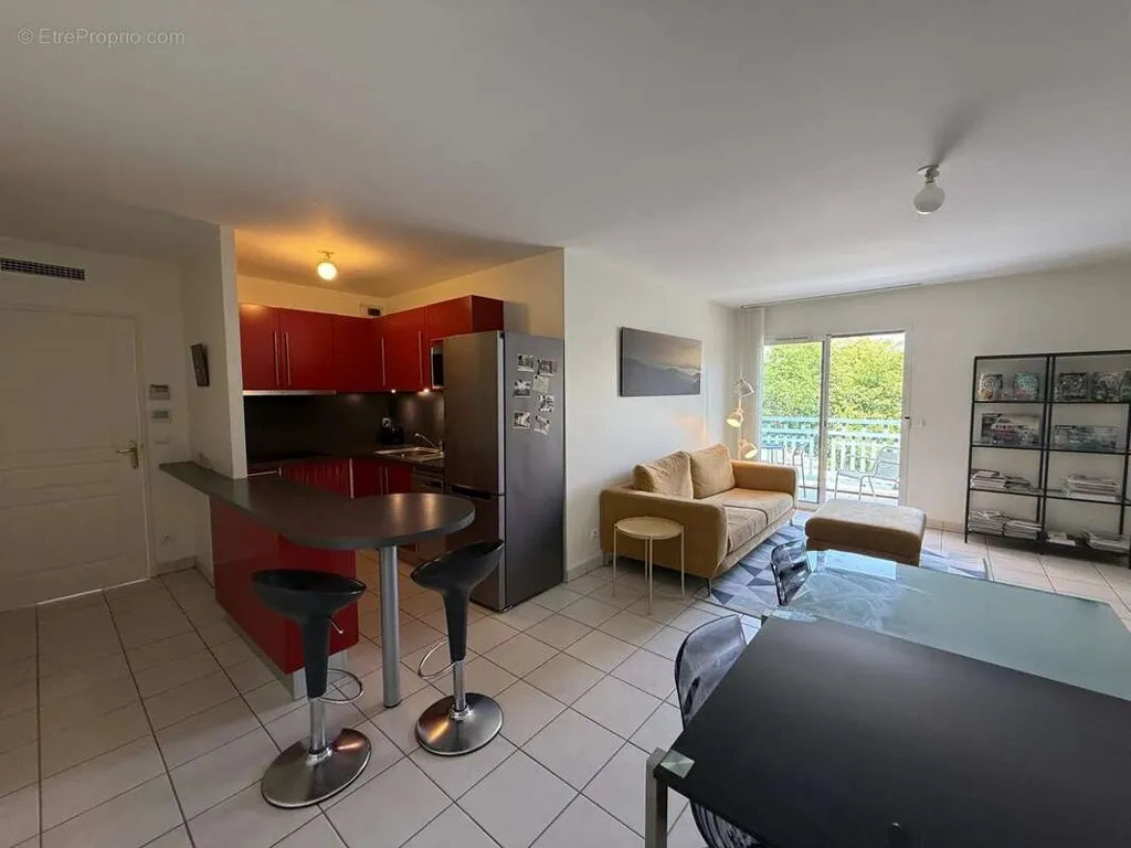 Cuisine - Appartement avec Terrasse à Arcachon, Proche Plage