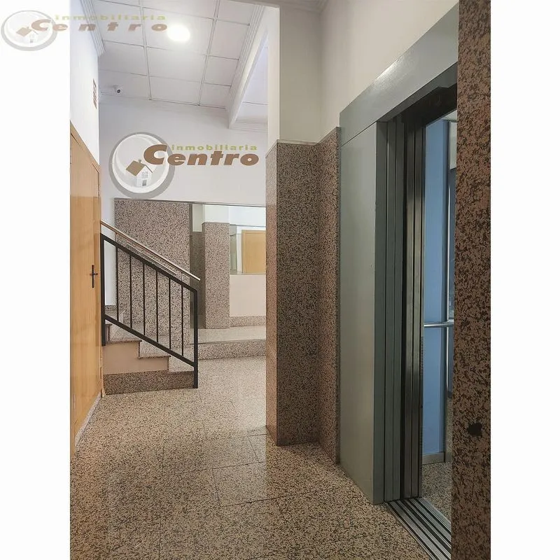 Esik - Apartment with Balcony in El Pilar