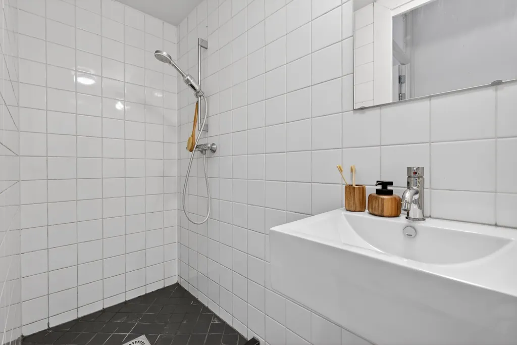 Salles de bain - Apartment with Balcony in Amsterdam