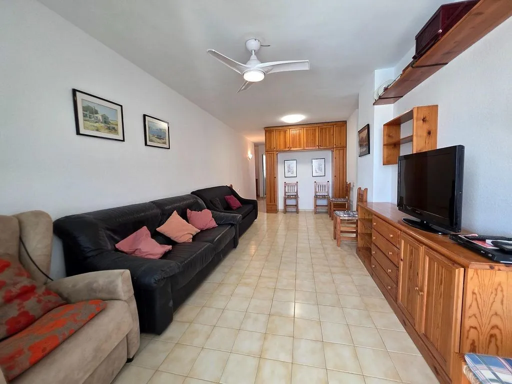 Living Room - Luxury Seafront Apartment in Alicante