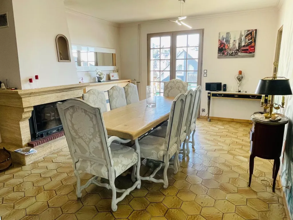 Sala da pranzo - Unique Two-Building House in Jouvenet, Rouen
