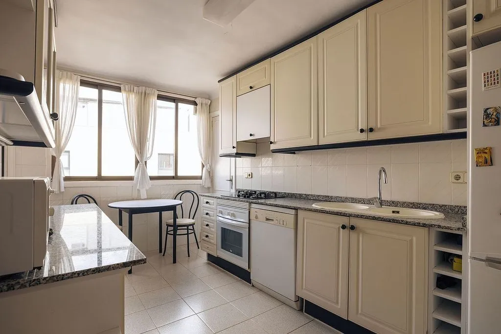 Cucina - Apartment with Balcony in Camp d'en Serralta, Palma