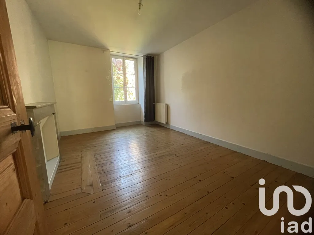 Rooms - Bright Apartment with Balcony in Vals-les-Bains