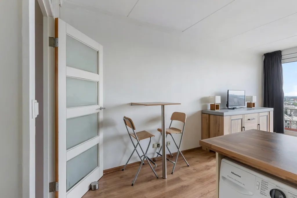 Cuisine - Galerijflat with City View in Enschede