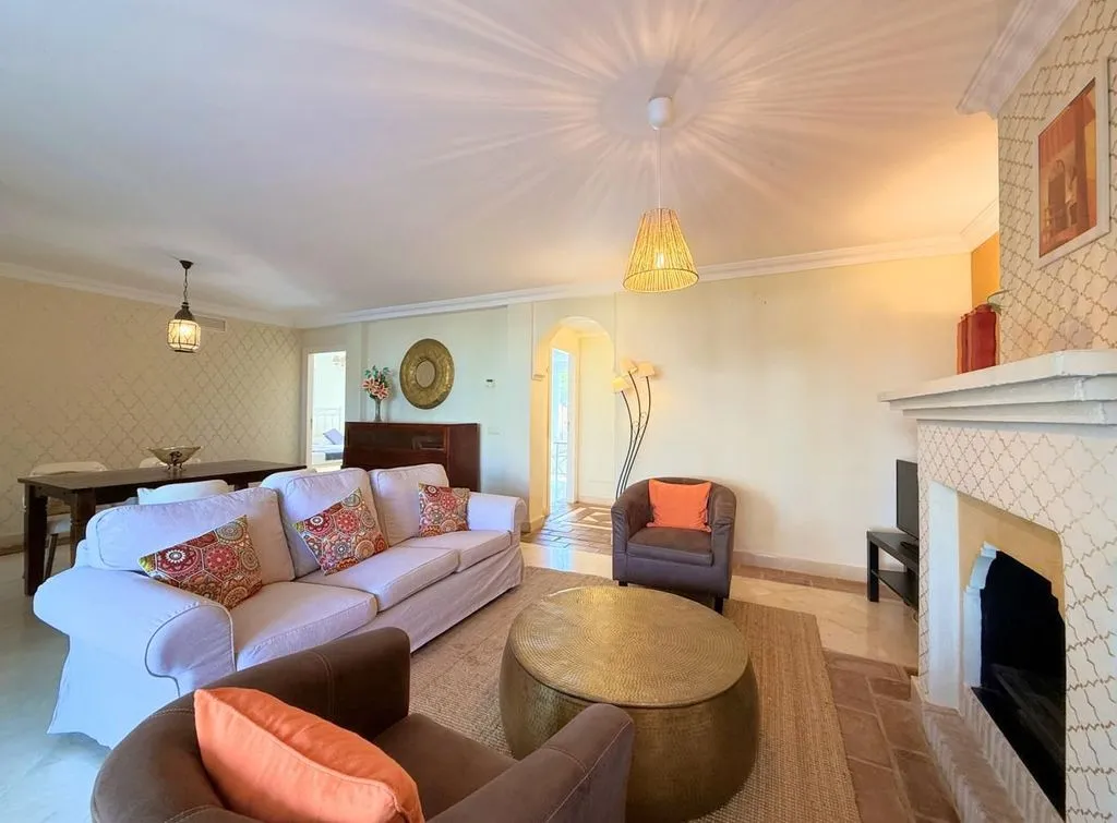 Elutuba - Beachfront Flat with Private Garden in Casares