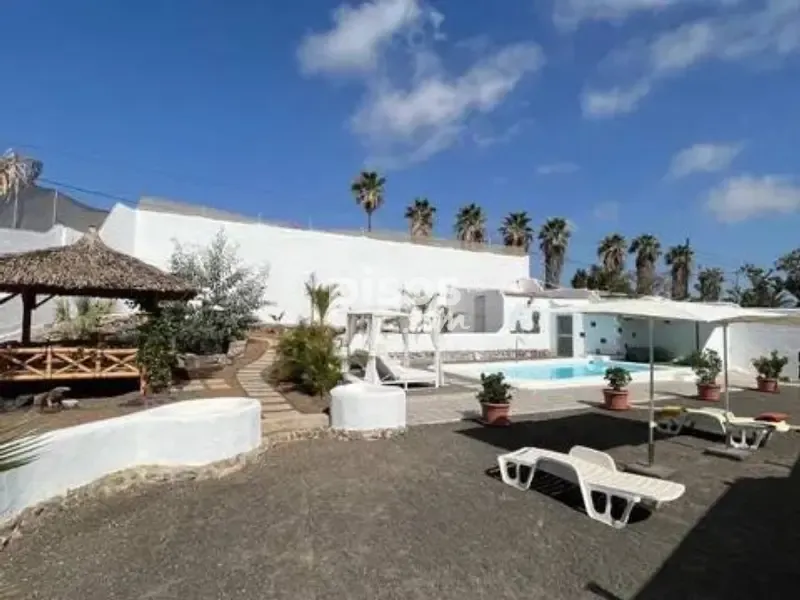 Piscina - Rustic Farmhouse with Pool near Maspalomas