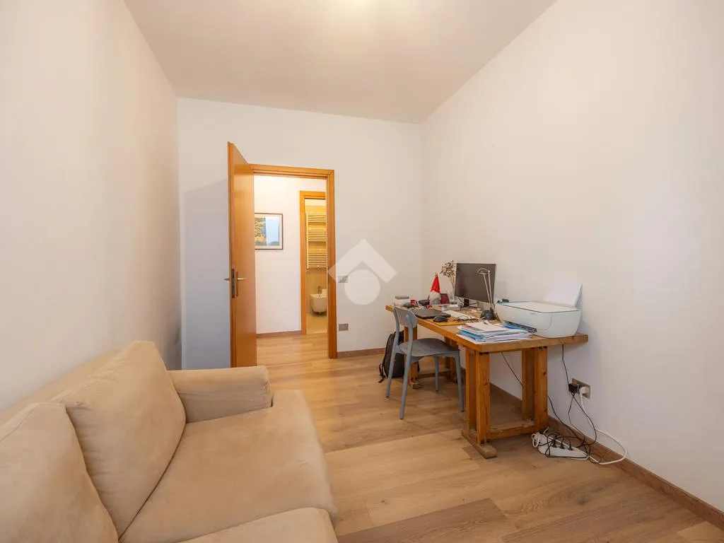 Soggiorno - 4-Bedroom Apartment with Terrace in Dolcè