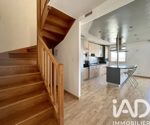 Cuisine - Duplex Lumineux avec Balcons à Oeting