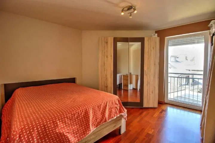 Chambres - Duplex avec Balcon au Centre-ville d'Esch-sur-Alzette