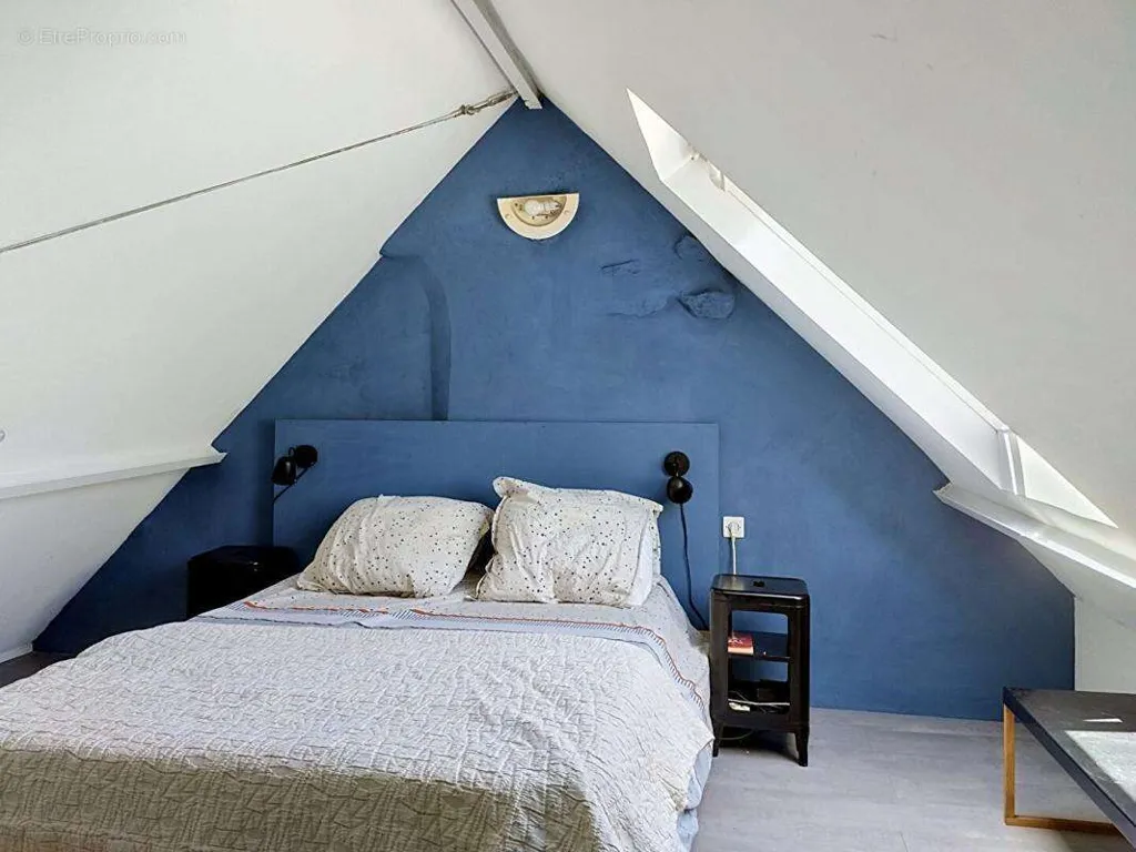 Chambres - Longère Rénovée avec Terrasse à Quehello