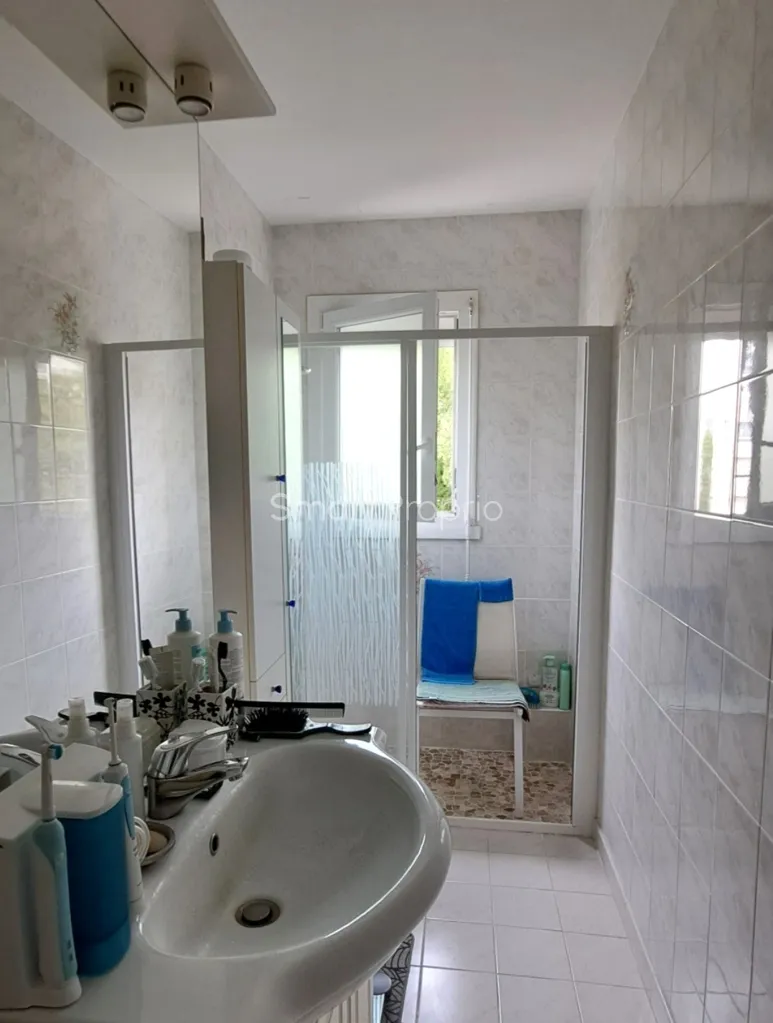 Vannitoad - 4-Piece Apartment with Balcony in Rochefort
