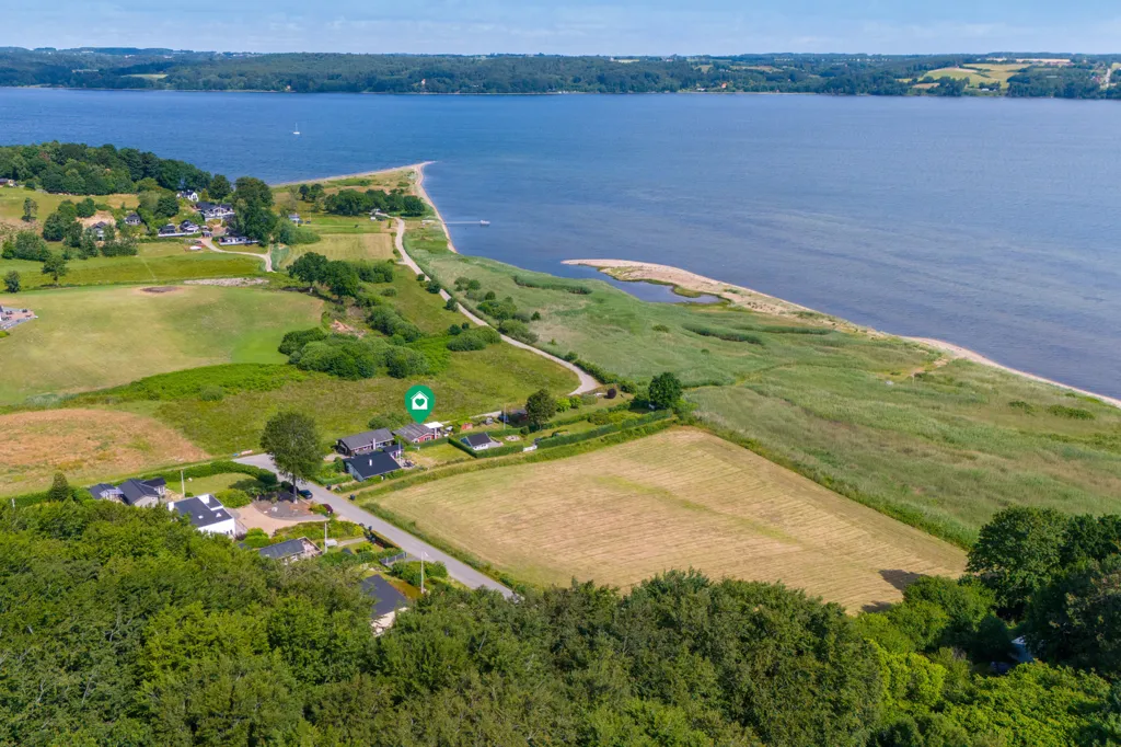 Vista aérea - Vacation Home with Waterfront View in Sellerup Strand