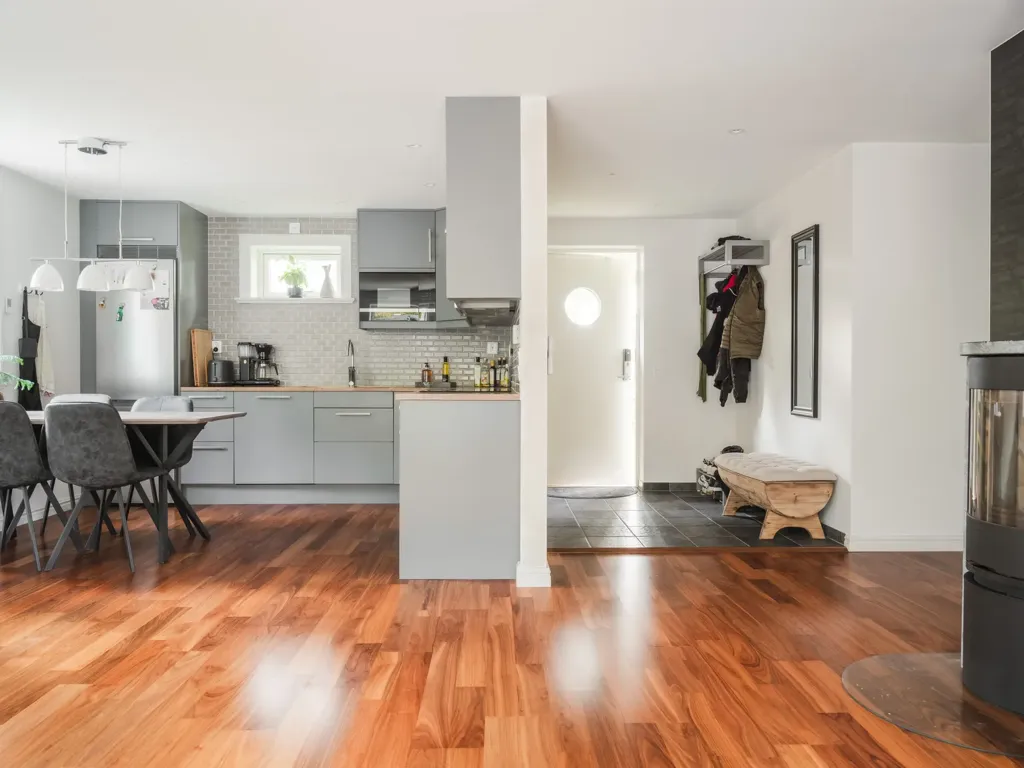 Salle à manger - Open-Plan Villa with Garden in Väskinde