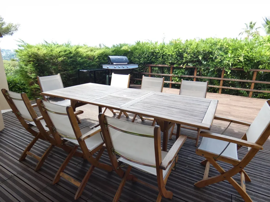 Terrasse - Villa avec Vue Dominante sur le Vieux Village à Mougins