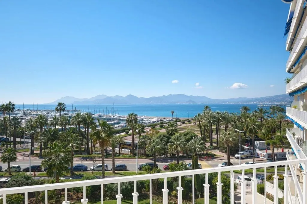 Balcon - Appartement de Luxe avec Vue Mer à Cannes