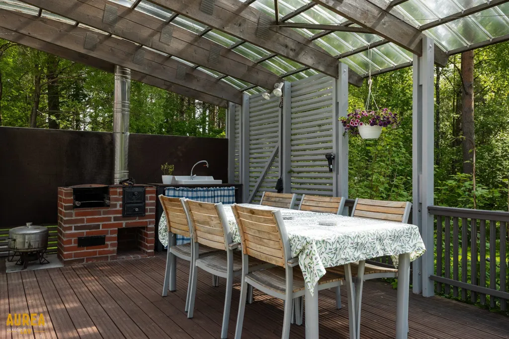 Terrazza - Modernised Detached House with Garden in Ii