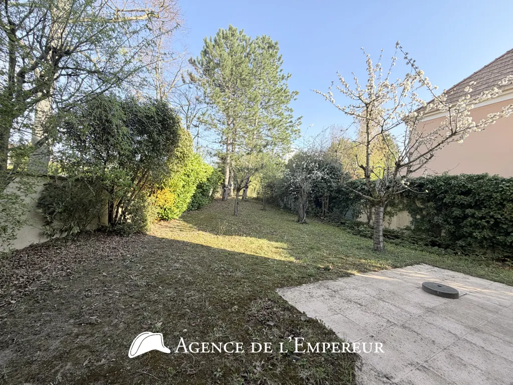Jardin - Maison 7 Pièces avec Jardin à Rueil Malmaison