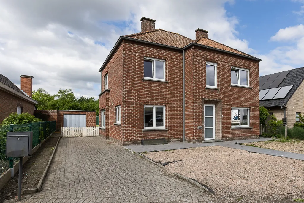 Extérieur - Maison avec Jardin et Garage à Aalter