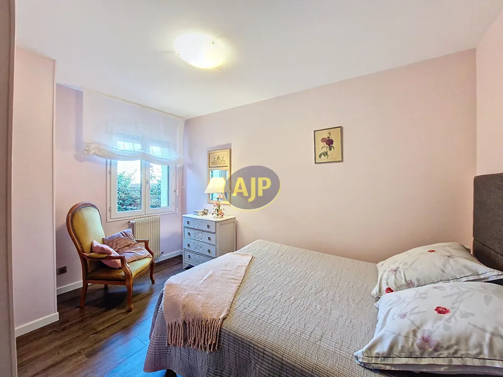 Chambres - Maison de Plain-Pied avec Terrasse à Mérignac