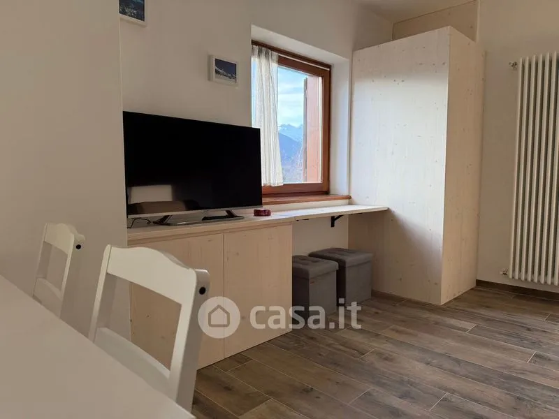 Soggiorno - Rustic Bilocale with Panoramic Terrace in Valdidentro