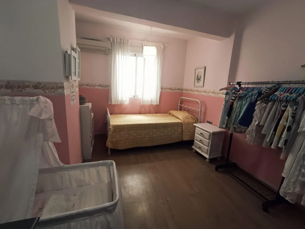 Magamistoad - 6-toaline maja asukohas Málaga Capital
