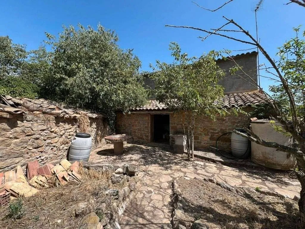 Aed - Rustic Masia with Finca in Vall-llebrerola