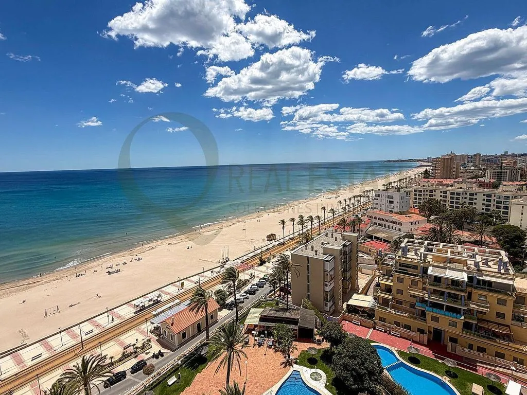 Rõdu - Apartment with Sea View and Pool in El Campello