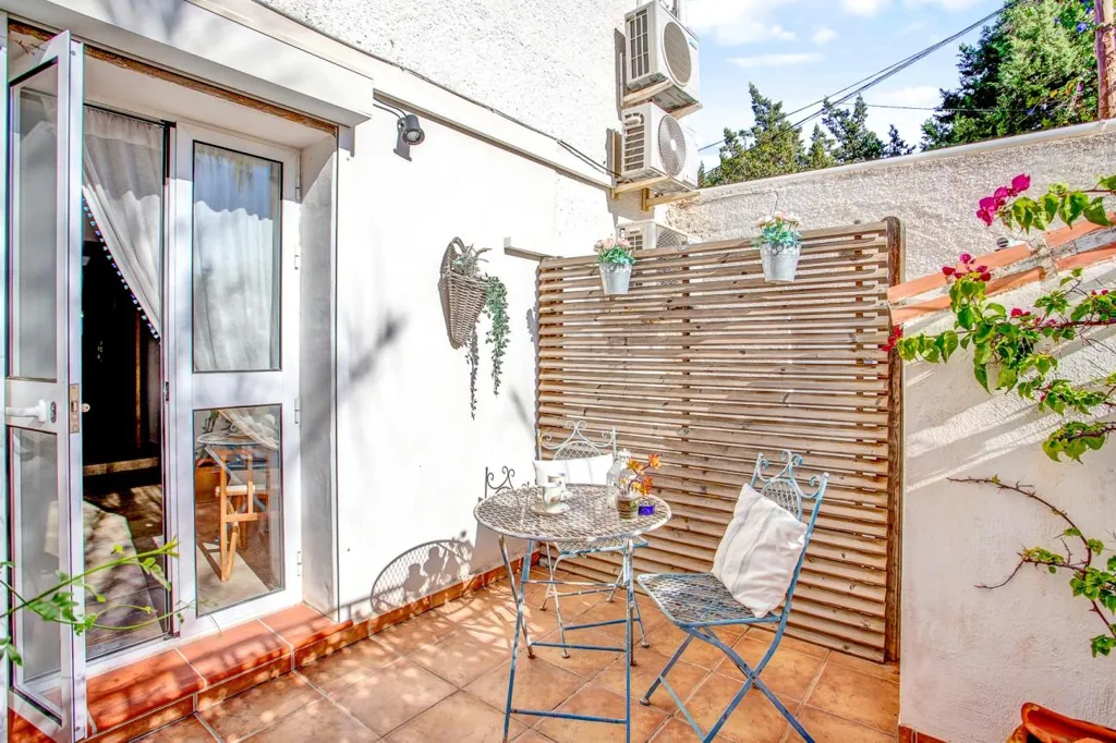 Terrasse - Detached Villa with Pool in Marbella's Casco Antiguo