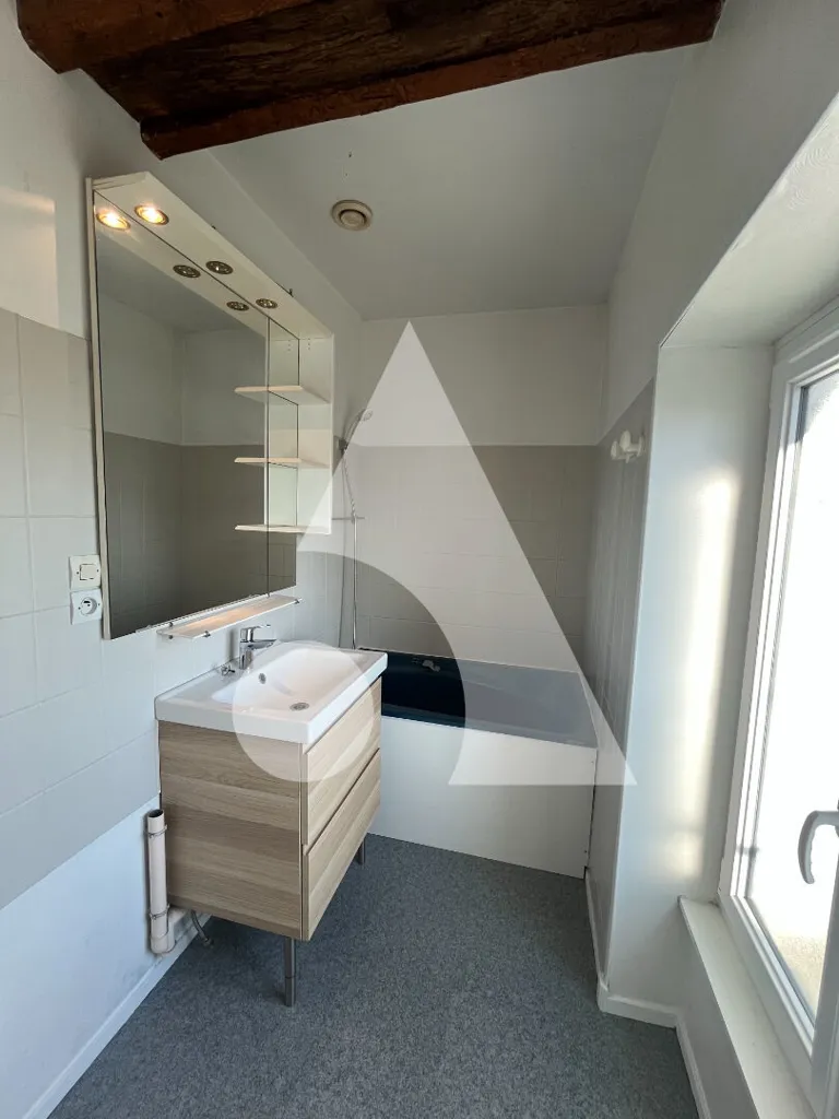 Salles de bain - Appartement 2 Chambres Proche Gare à Chalonnes