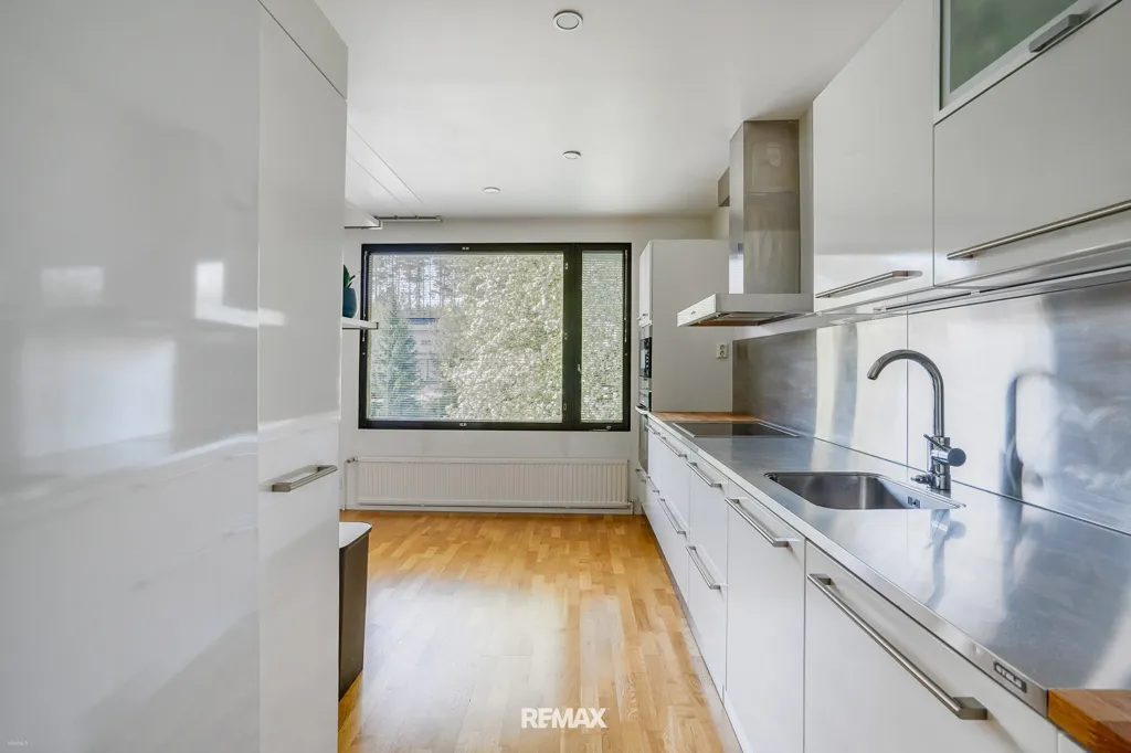 Köök - Spacious Apartment with Sauna in Ilmarinen, Lieto