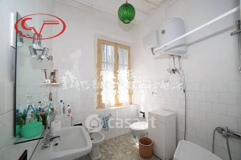 Salles de bain - Historic Villa with Olive Grove in Montevarchi