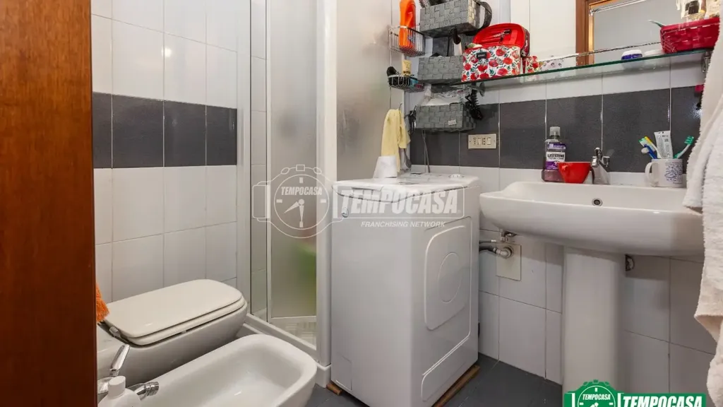 Salles de bain - Bilocale with Nuda Proprietà in Bergamo