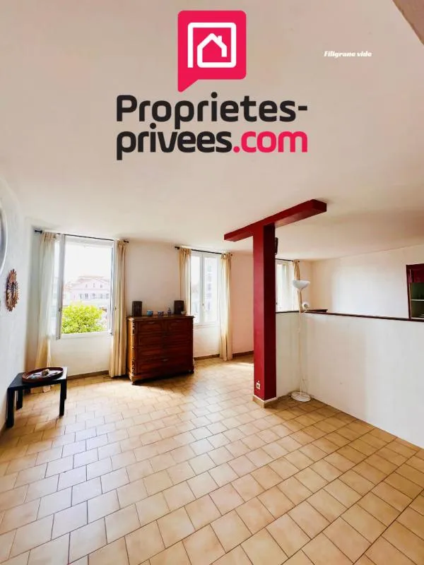 Séjour - Appartement de Caractère avec Vue Dégagée à Hyères