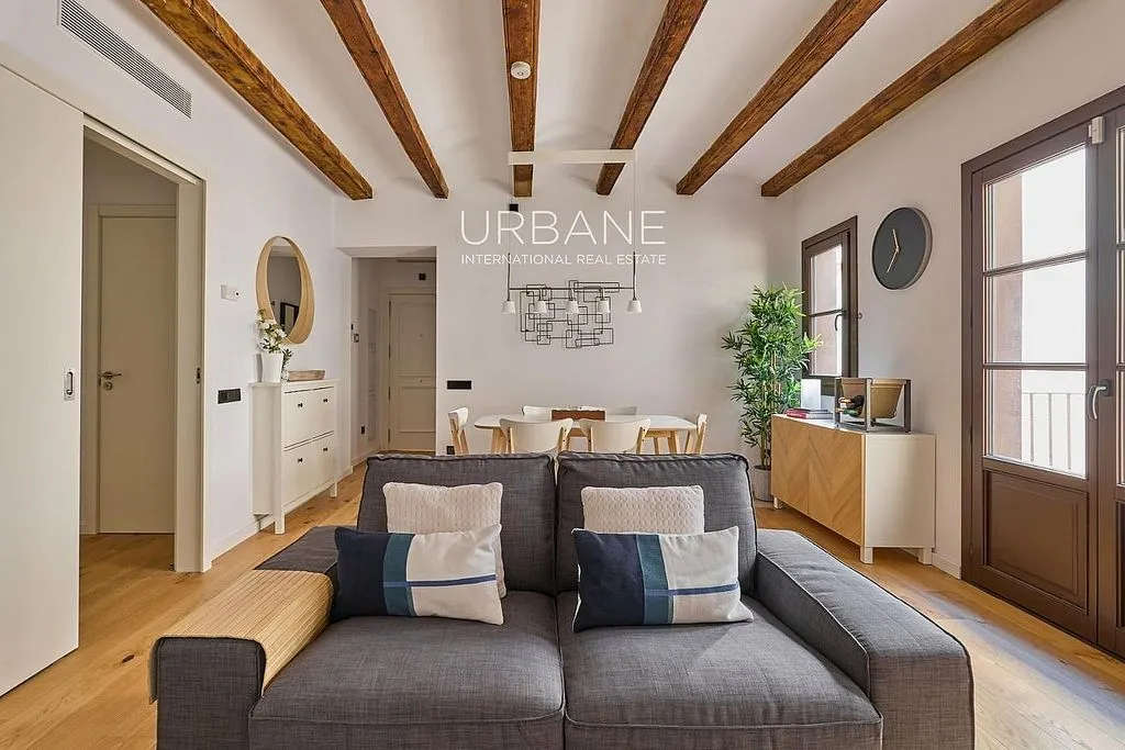 Séjour - Apartment with Balcony in Barcelona's Gothic Quarter