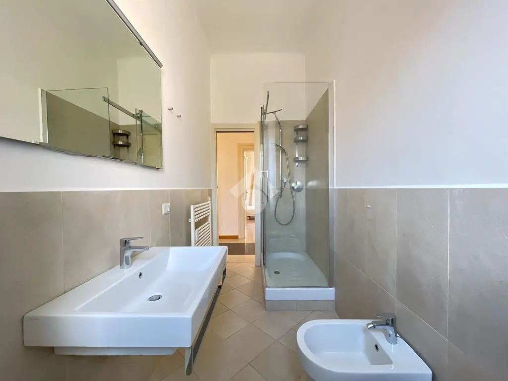 Bagni - Elegant 4-Bedroom Apartment in Trieste, Rome