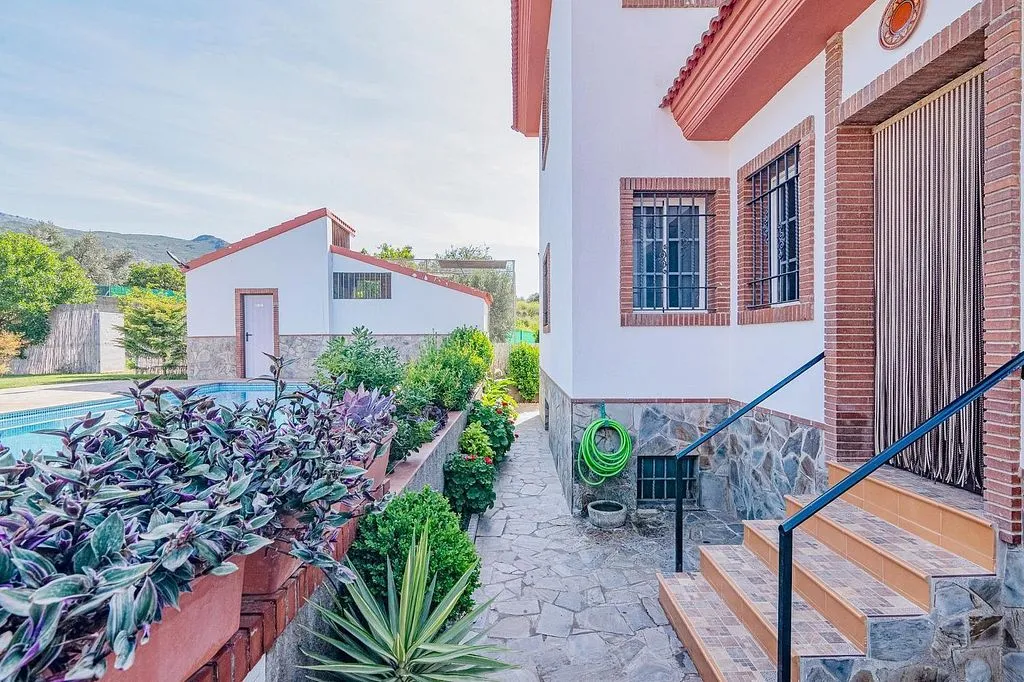 Piscine - Chalet with Pool and Terrace in Órgiva