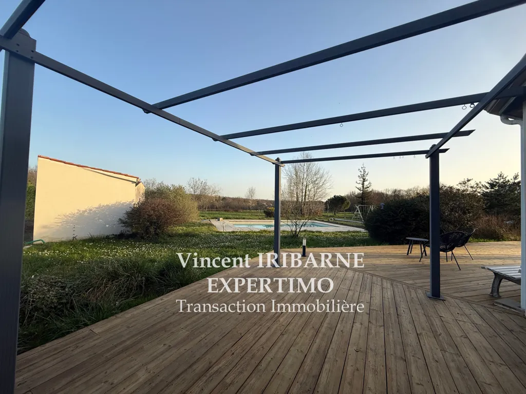 Terrass - Detached House with Pool in Fontcouverte