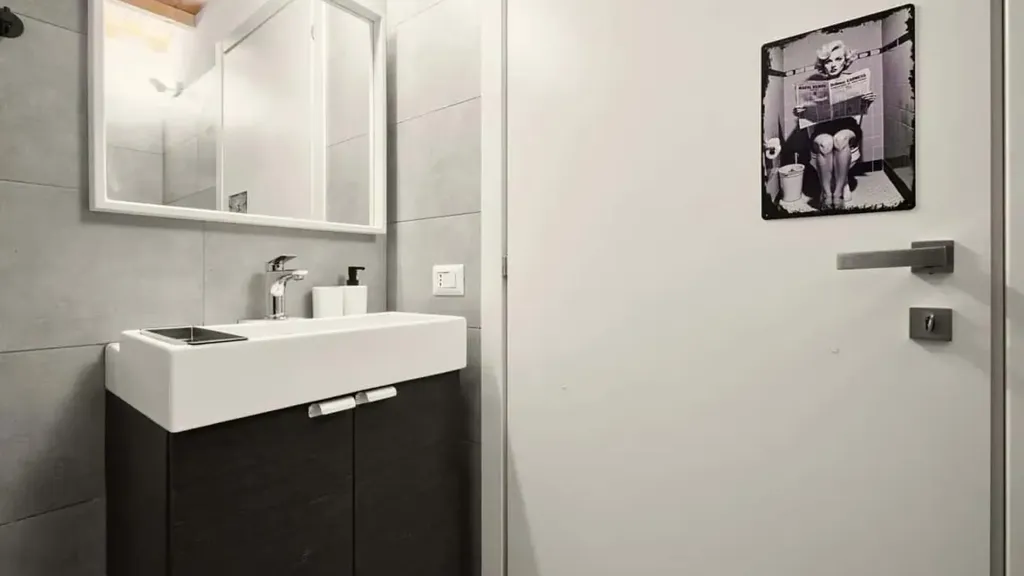 Vannitoad - Loft with Balcony in Cimiano, Milan