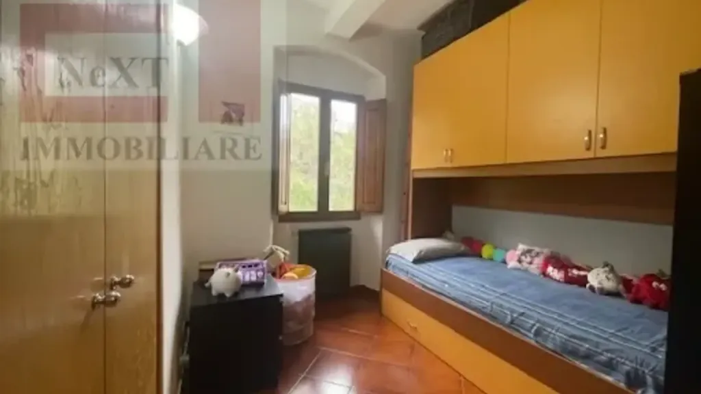 Chambres - 3-Bedroom Apartment in Quiet Centre, Rignano