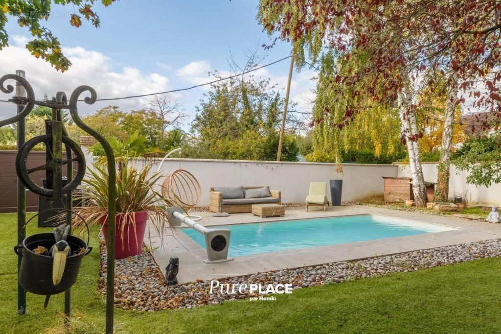 pool_area