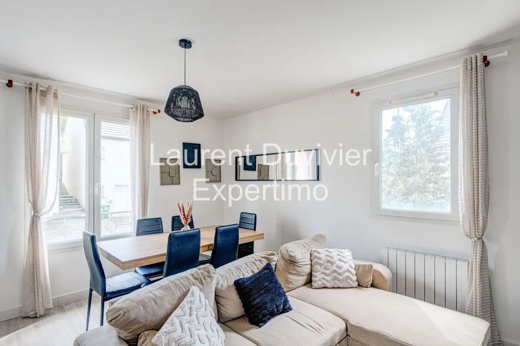 Elutuba - Duplex Apartment in Centre Saint-Rémy-l'Honoré