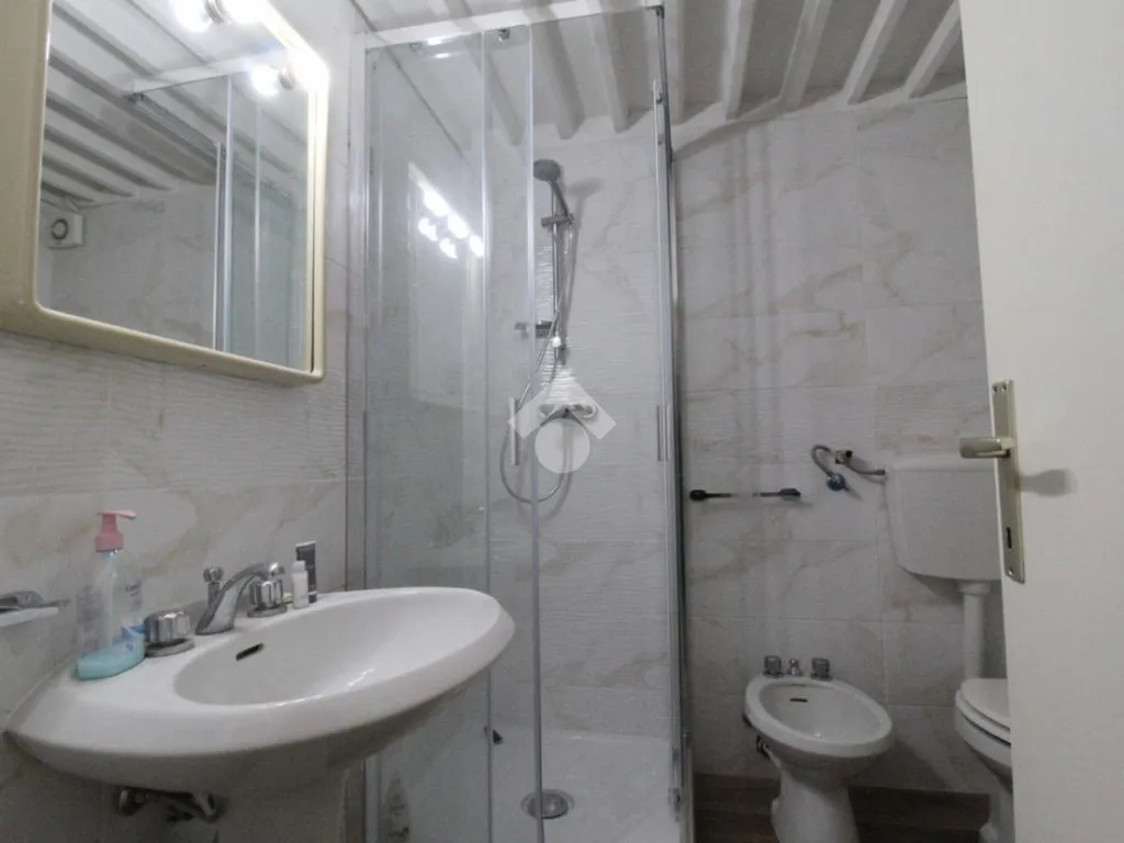 Bagni - Fully Rented Trilocale with Balcony in Capo Piccolo