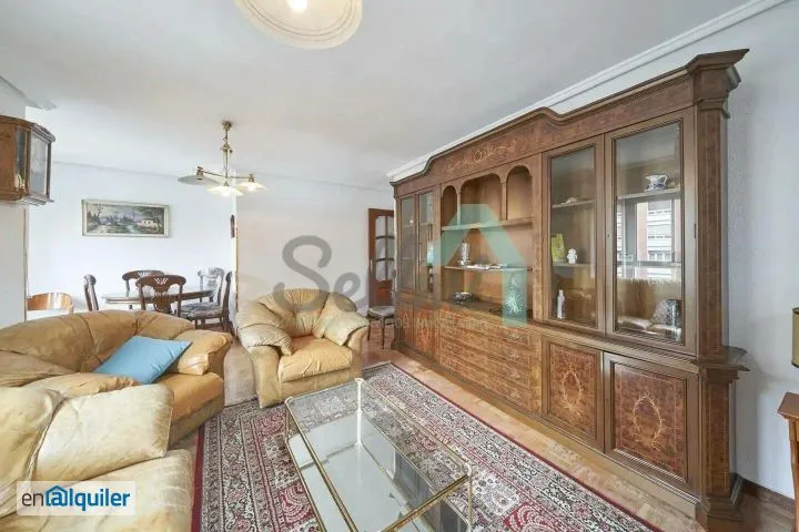 Séjour - Furnished Flat in Central Oviedo