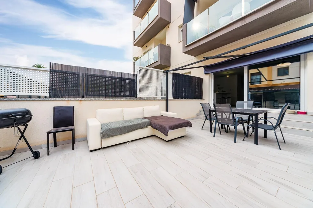 Terrasse - Modern Flat with Terrace in Ciudad Jardín, Elche