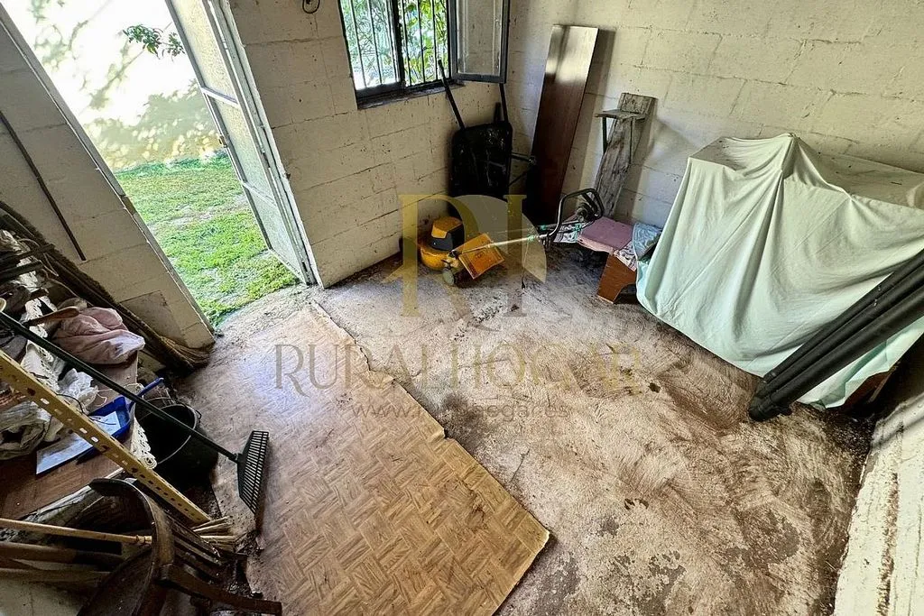 Garage - Chalet with Garden in Matallana de Torío