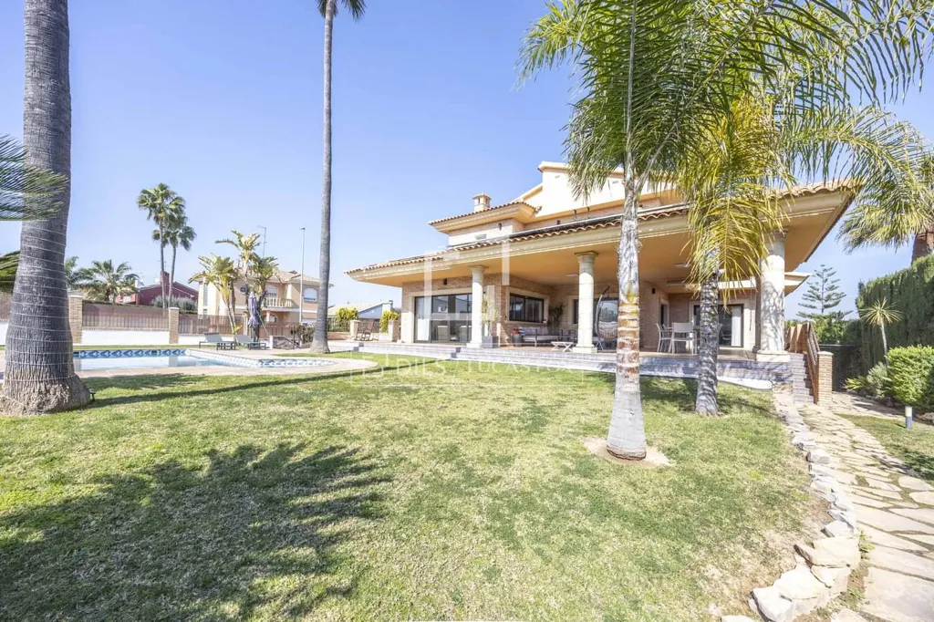 Aed - Luxury House with Pool in San Antonio de Benagéber