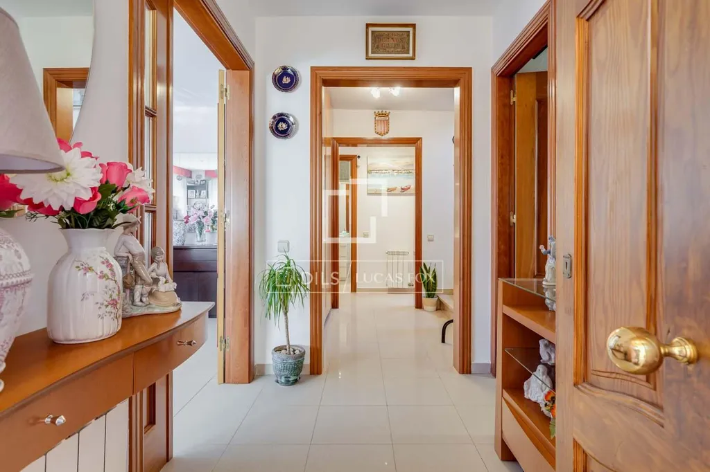 Entrée - Detached House with Pool in Vilassar de Dalt